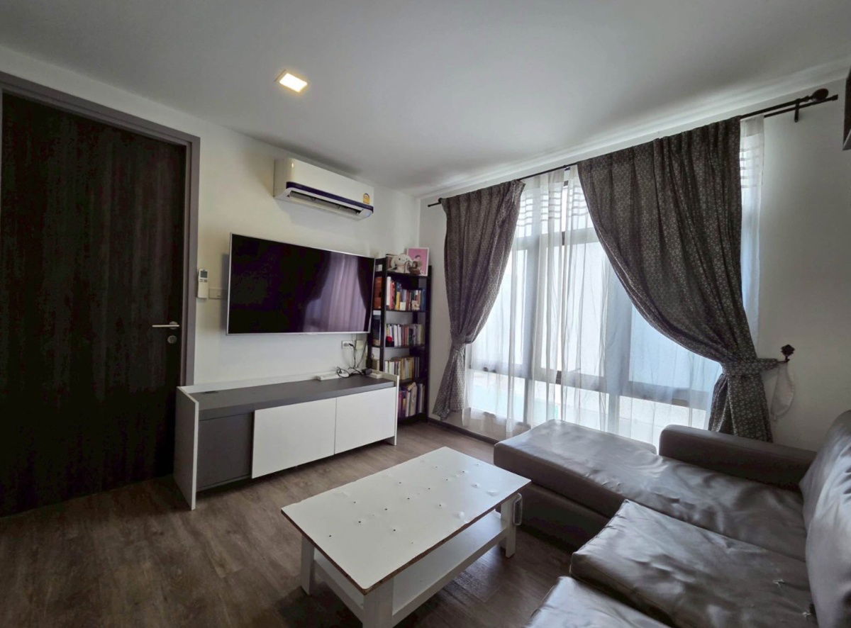 The 8                    Collection