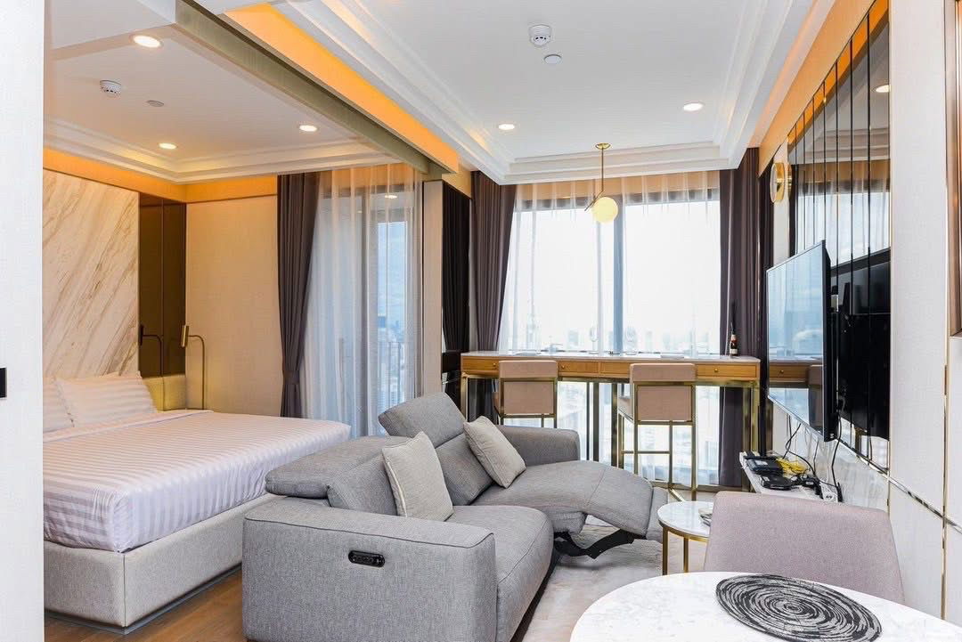 Ashton Chula-Silom ❤️ one bed not studio Add line id: Nattyproperty