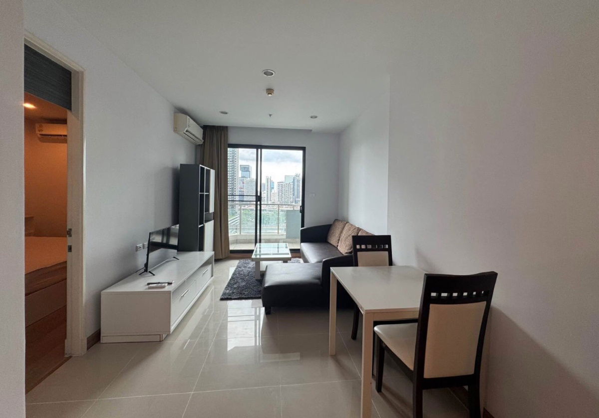 Supalai Premier @            Asoke