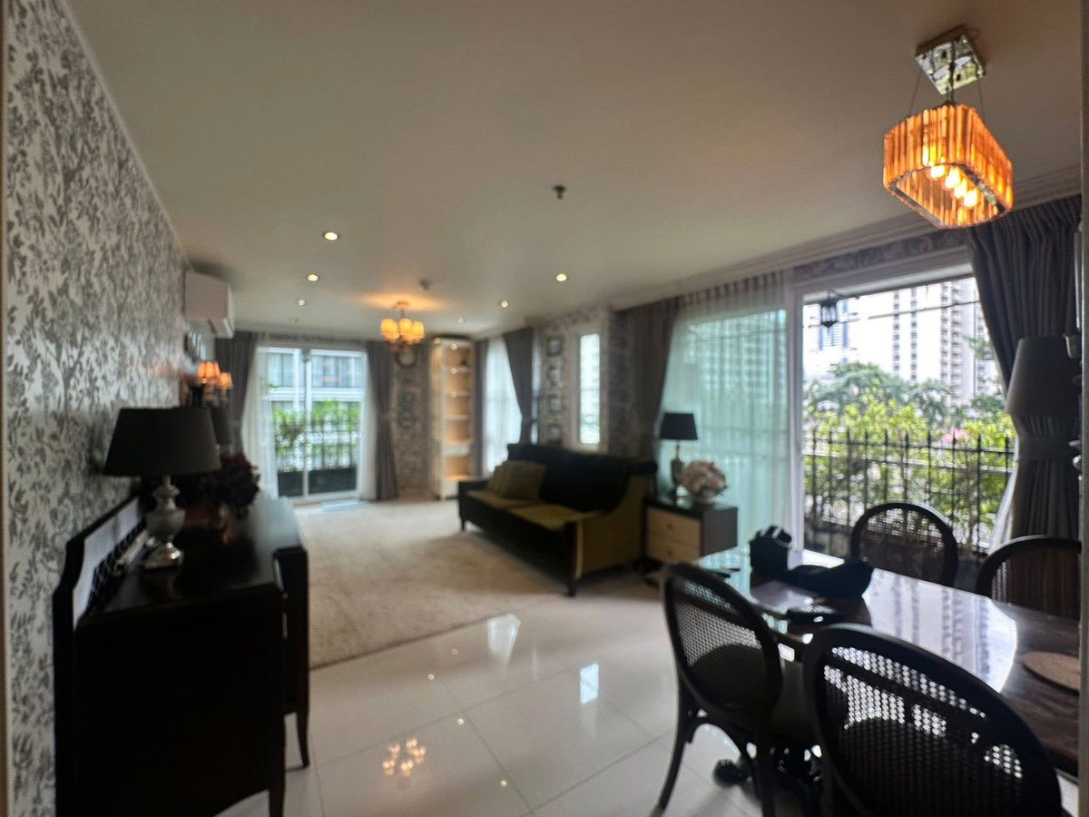 Serene Place Sukhumvit         24