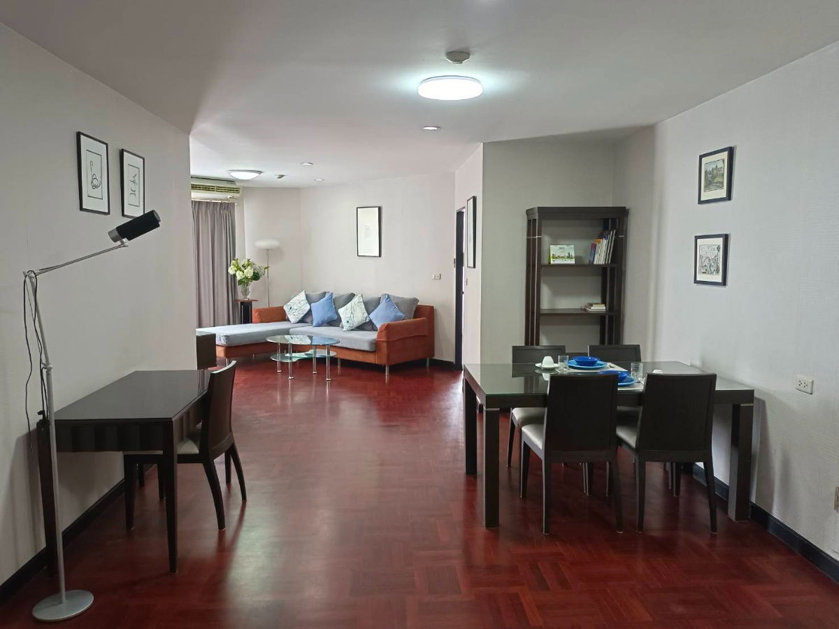 One-bedroom condo for Rent in NS Tower Bangna Condominium, 2 minute walk from Central Bangna Department Store