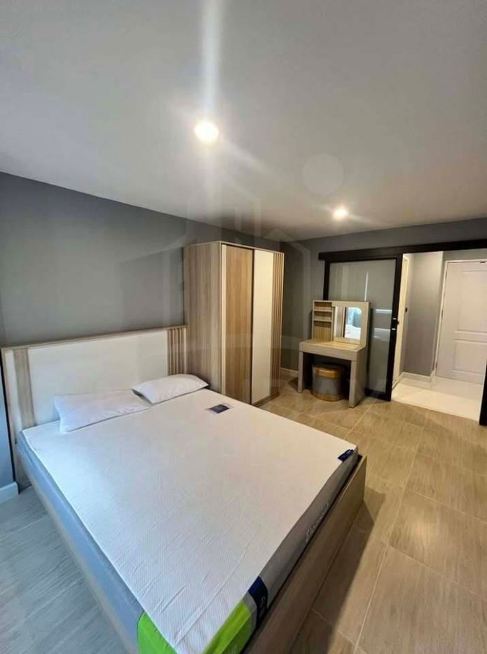 Hot Deal!! Condo for Rent Great Price, Great Location at Dynasty Condominium MD-