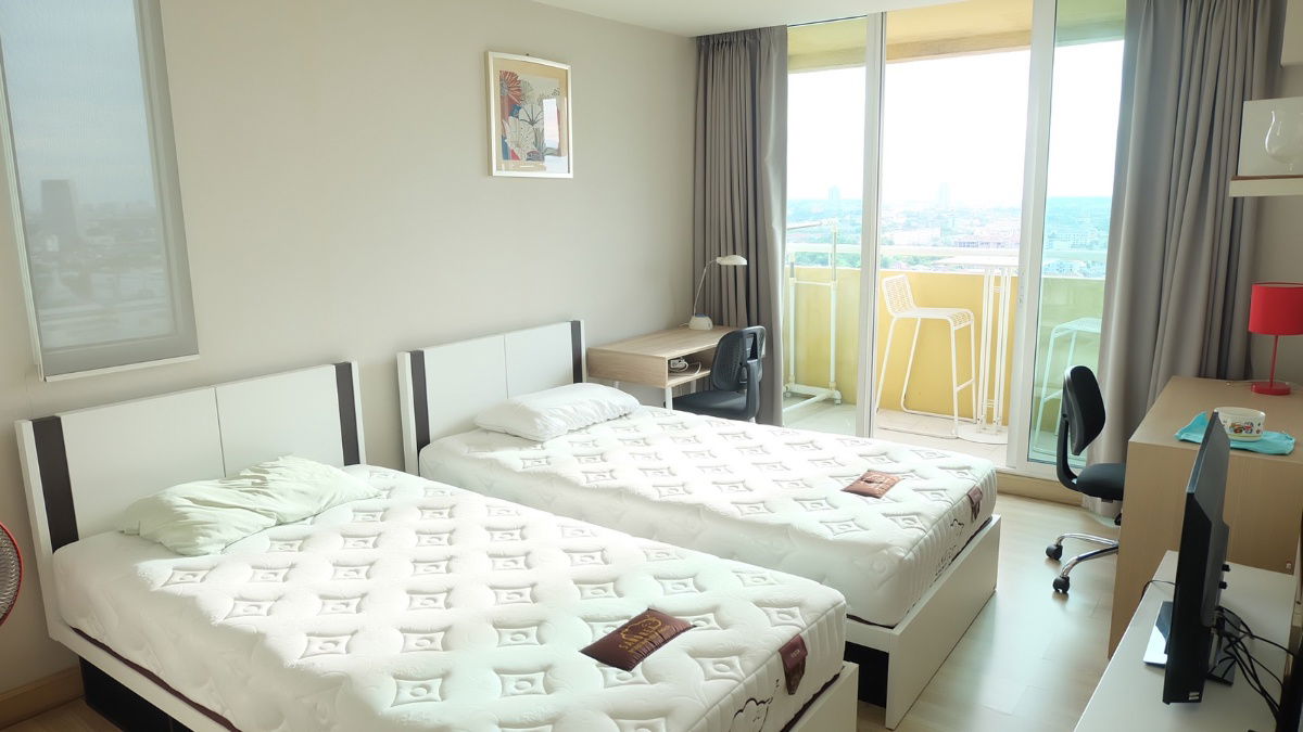 for rent 1-2 bedroom m society condo Mueang thong thani