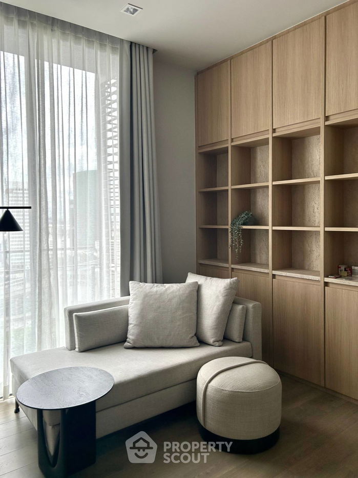 1-BR Condo at The Crest Park Residences near MRT Phahon Yothin (ID 2155354)