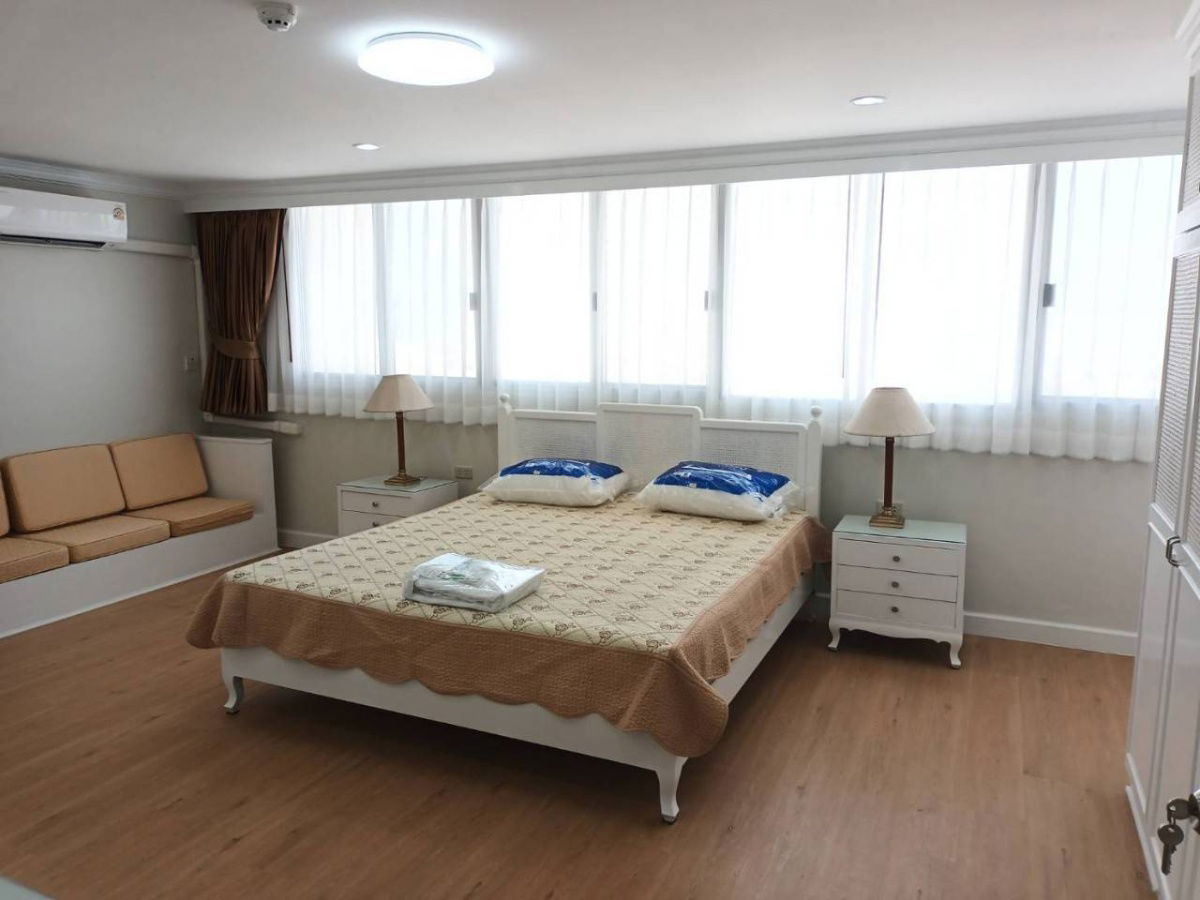 ငှားရန်ရှိသော ကွန်ဒို : တိုင်ပင်တာဝါတိုင် ((ekkamai station )) MK-02 line @livingbkk