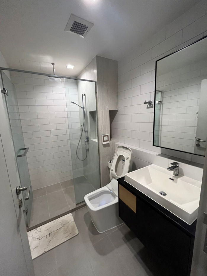 For Rent  🏢✨  The Line Jatujak-Mochit BTS Mochit Interested, add Line @255ghzjq. Add @ too. ꔛ