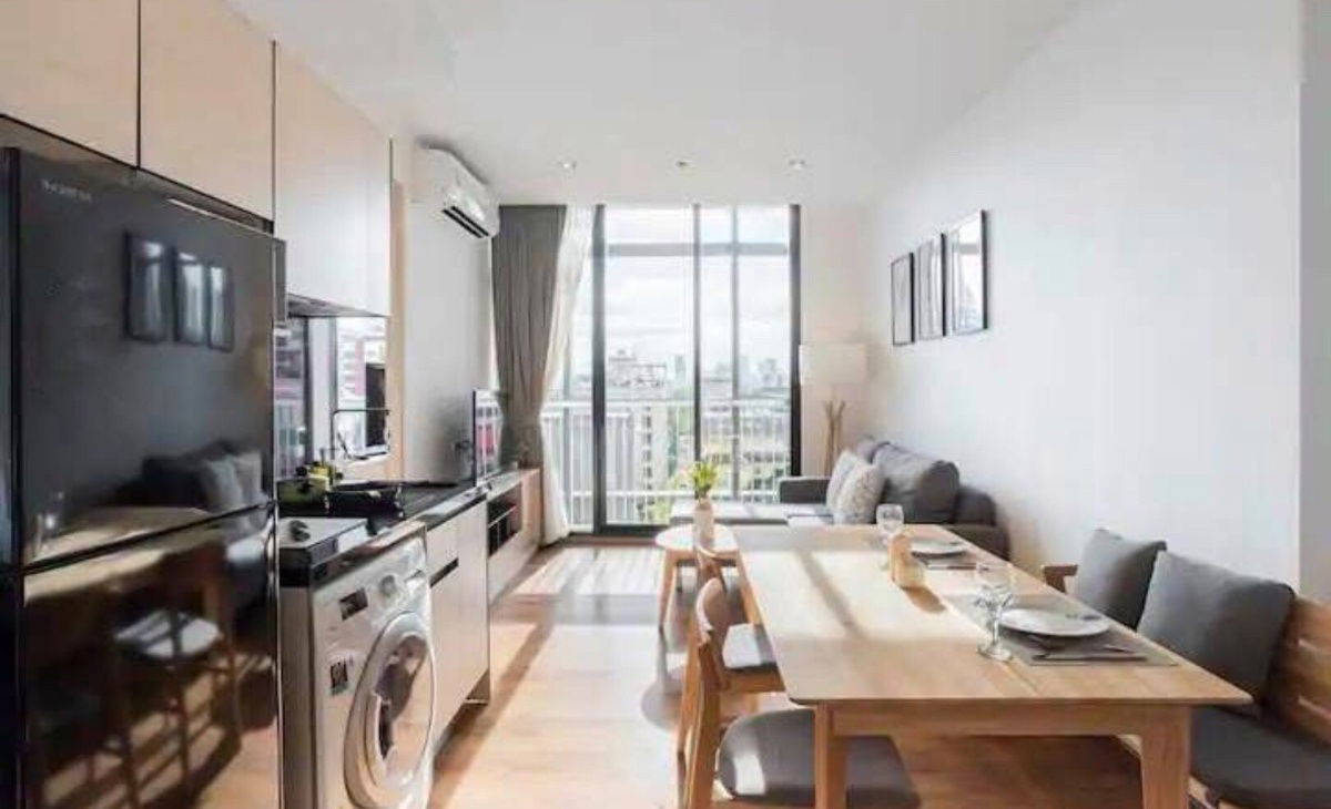 Park Origin PhromPhong ( Park 24 )