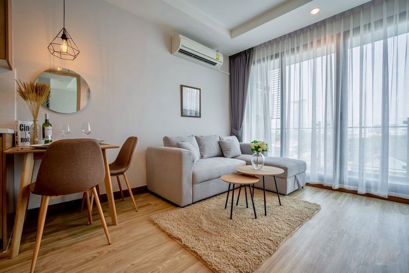 Ladda Plus Condo for rent in the heart of Sriracha, beautiful room, move in ready