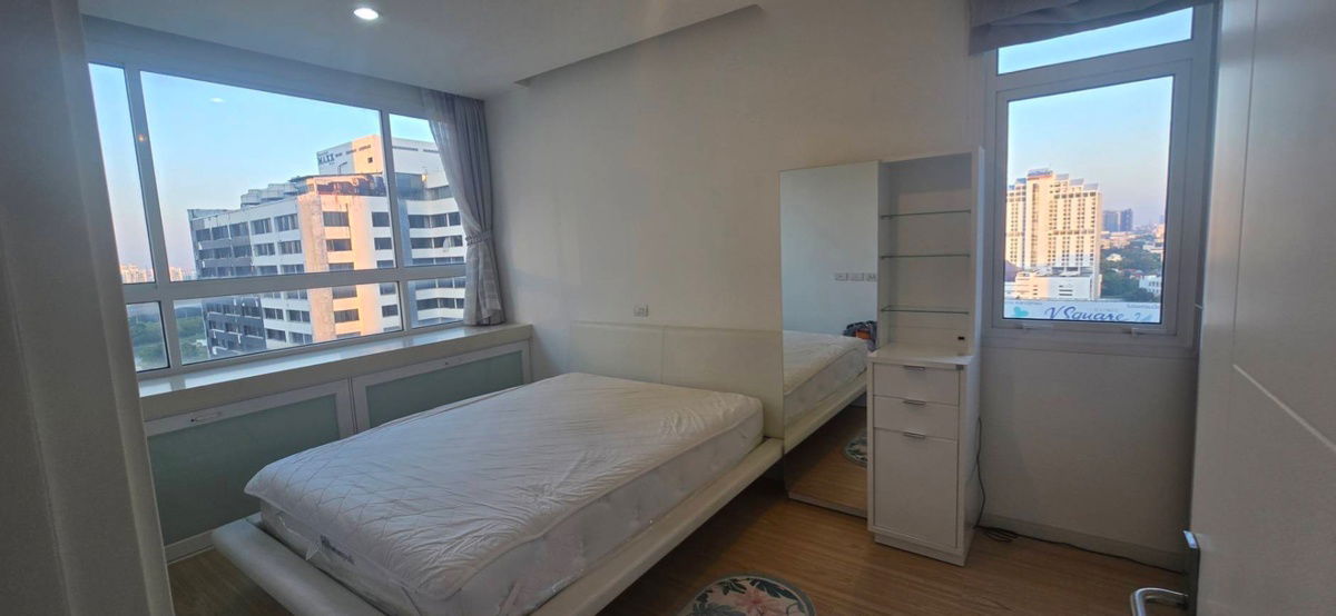 P1130 ให้เช่าคอนโด ทีซี กรีน ห้องมุม 39 ตร.ม.