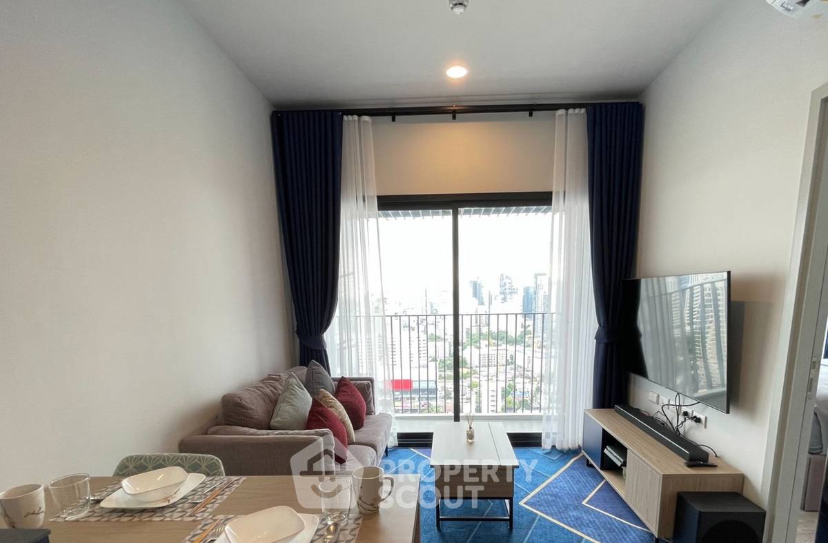 คอนโด 1 ห้องนอน แอท เอ็กซ์ที เอกมัย ใกล้ BTS ทองหล่อ (ID 889836)