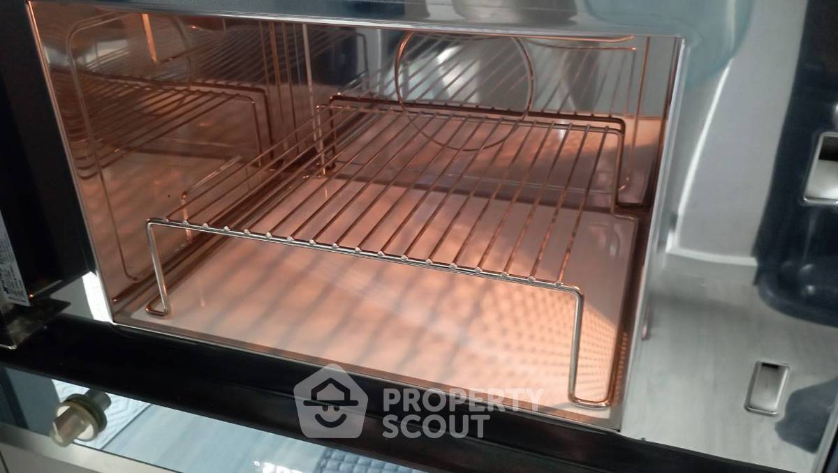 1-BR Condo at The Room Sukhumvit 69 near BTS Phra Khanong (ID 2241777)