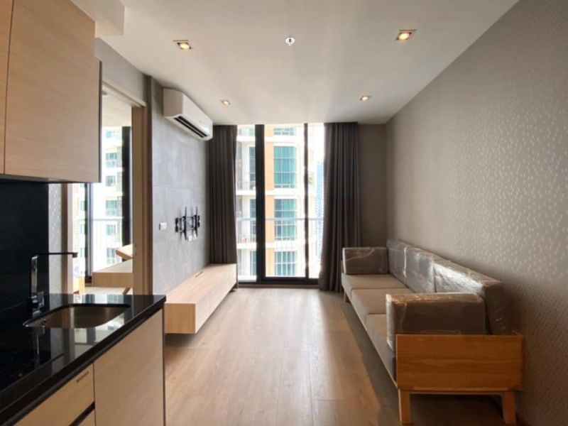 Condo For Rent, Park 24, near BTS Phrom Phong