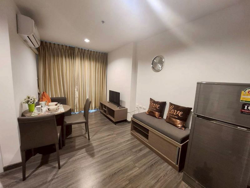 For rent The Trust @BTS Erawan Unit 92/201