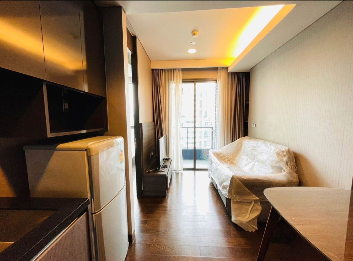 The Lumpini                        24