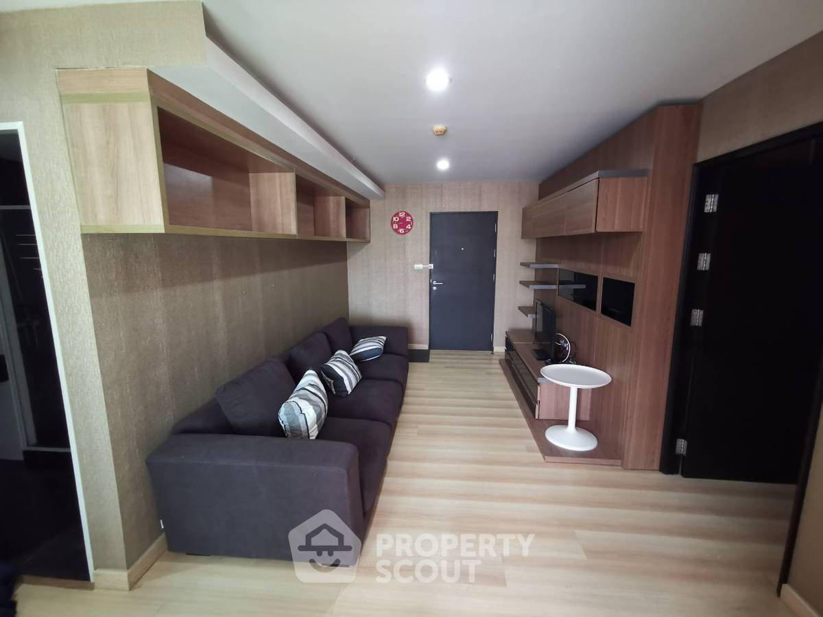 3-BR Condo at Morning Side Heights Ratchada 30 Condominium near MRT Ratchadaphisek (ID 2081030)