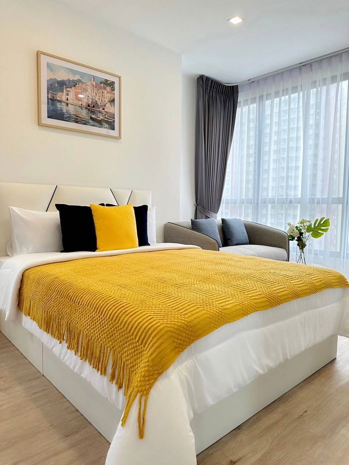 富有的罗摩九世-席娜卡琳 富有的罗摩九世-席娜卡琳