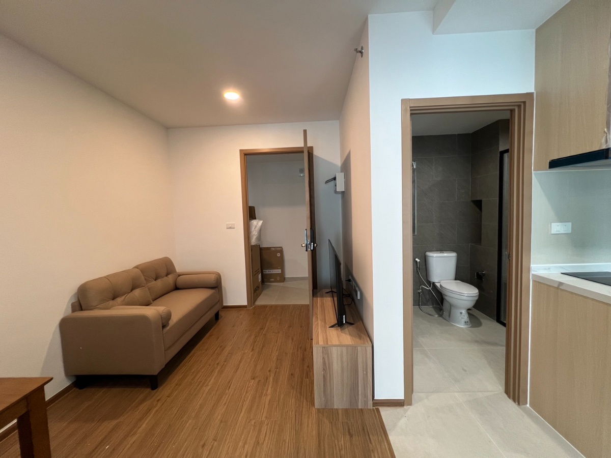 Condo For Rent!! The Livin Ramkhamhaeng