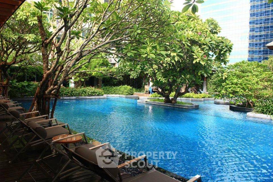 1-BR Condo at Circle Condominium near MRT Phetchaburi (ID 884323)