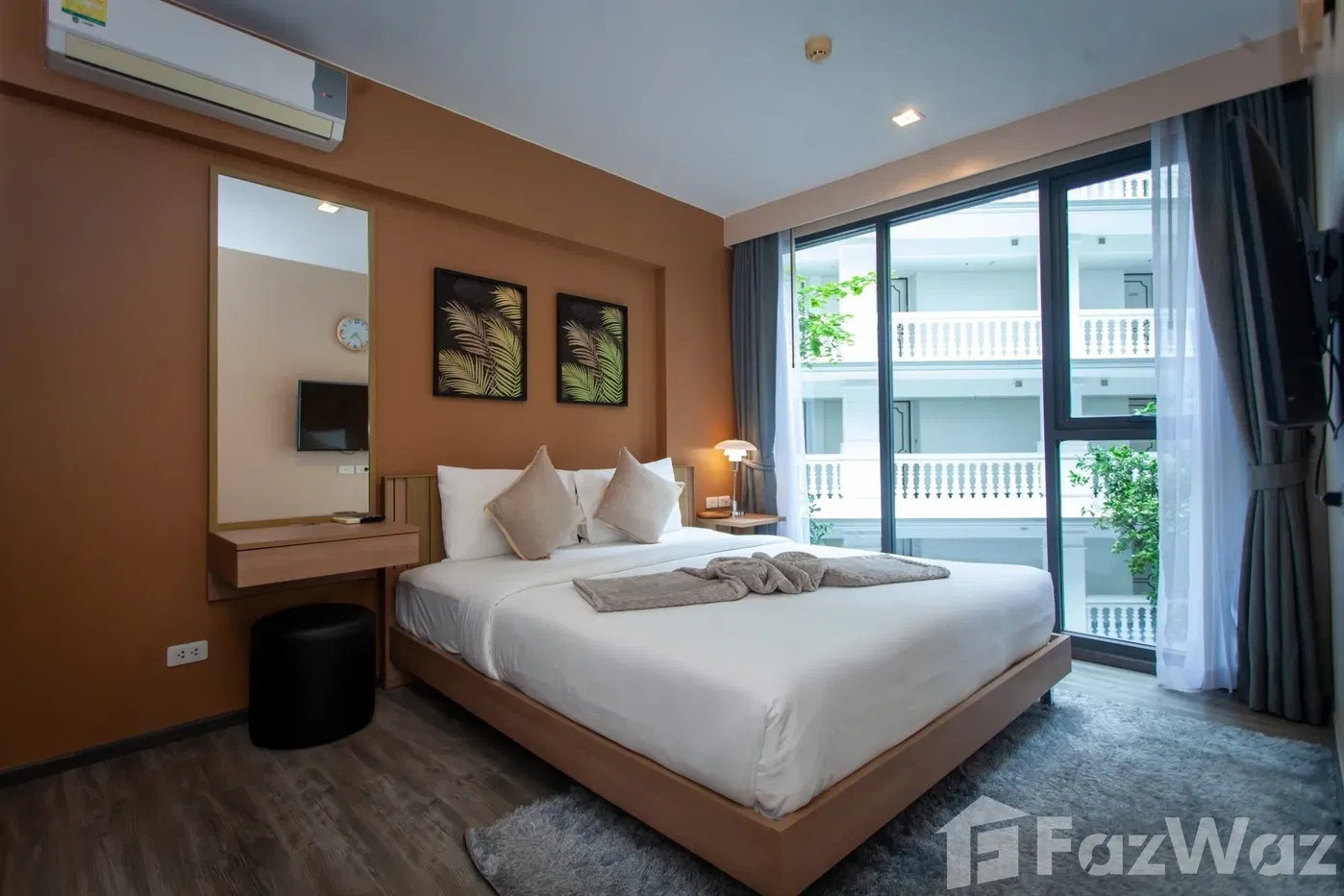 2 Bedroom 2 bathrooms Condo for rent at The Deck Patong 1986668