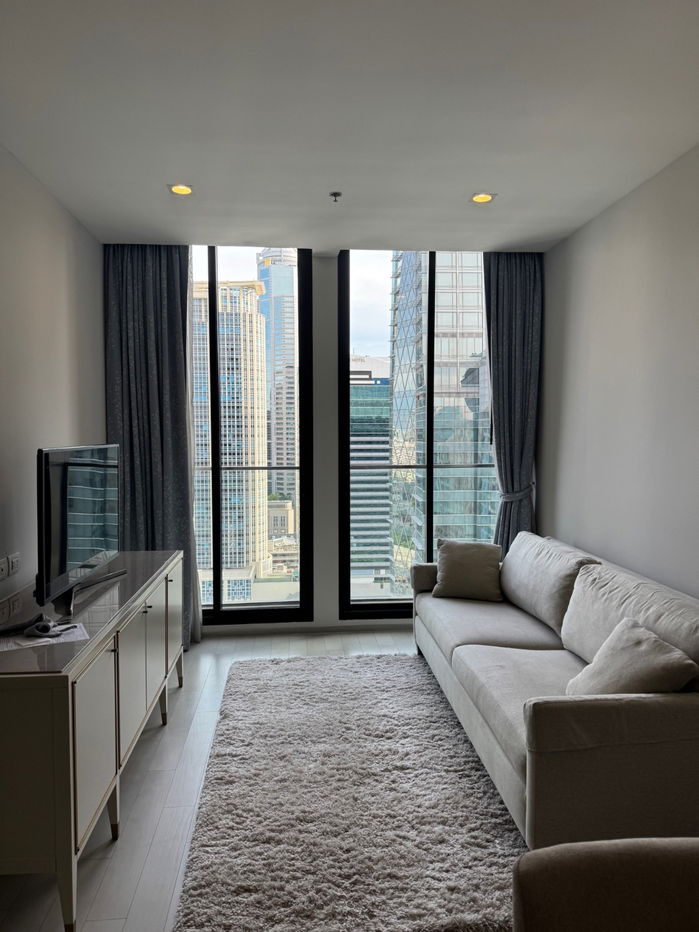 For Rent Condo Noble Ploenchit  fully furnished (S15-5481)