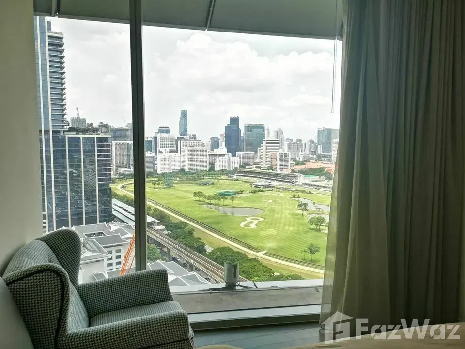 Live the Life You Deserve: Magnolias Ratchadamri Boulevard Condo 1137074