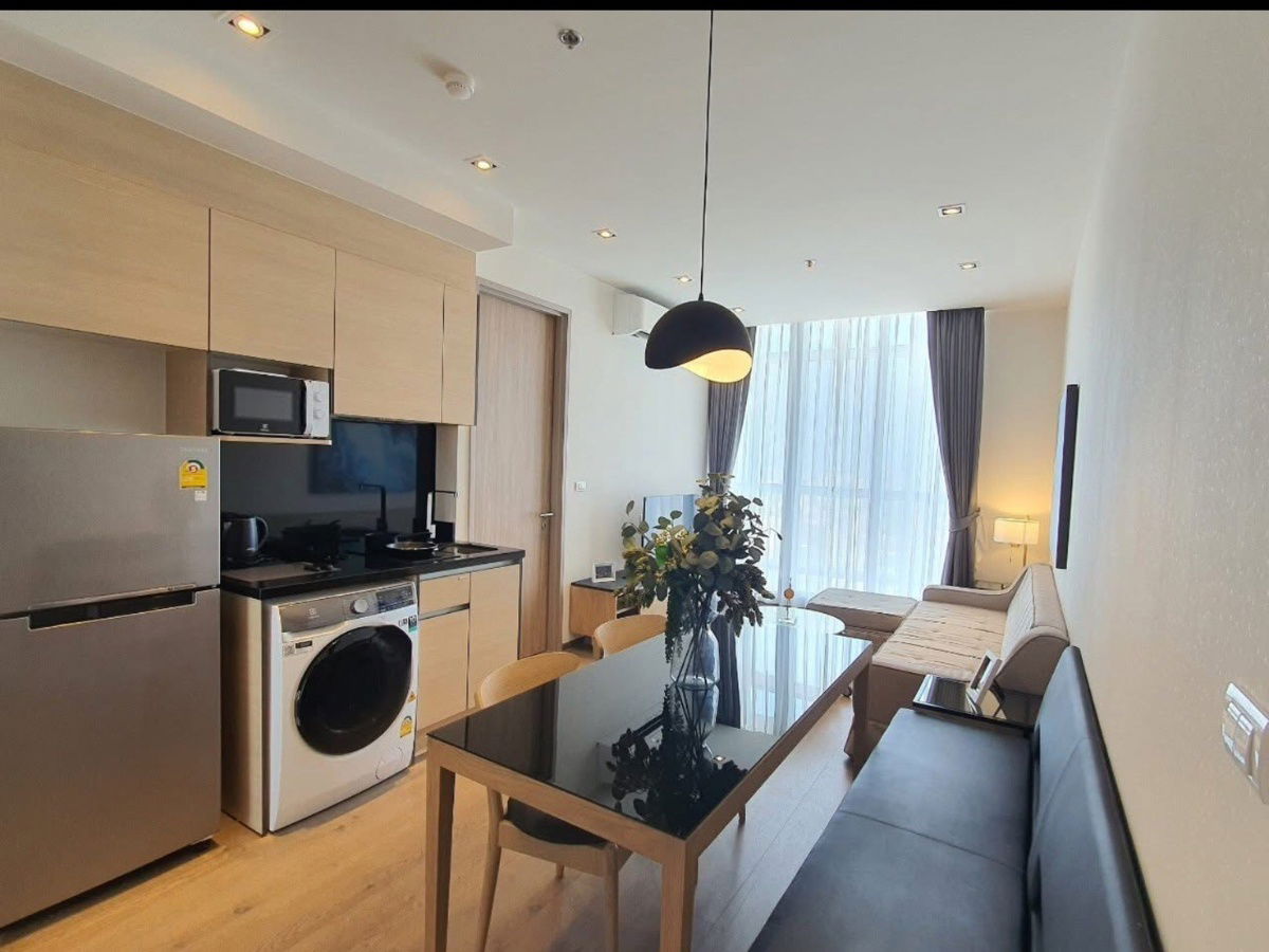 Park Origin PhromPhong ( Park 24 )