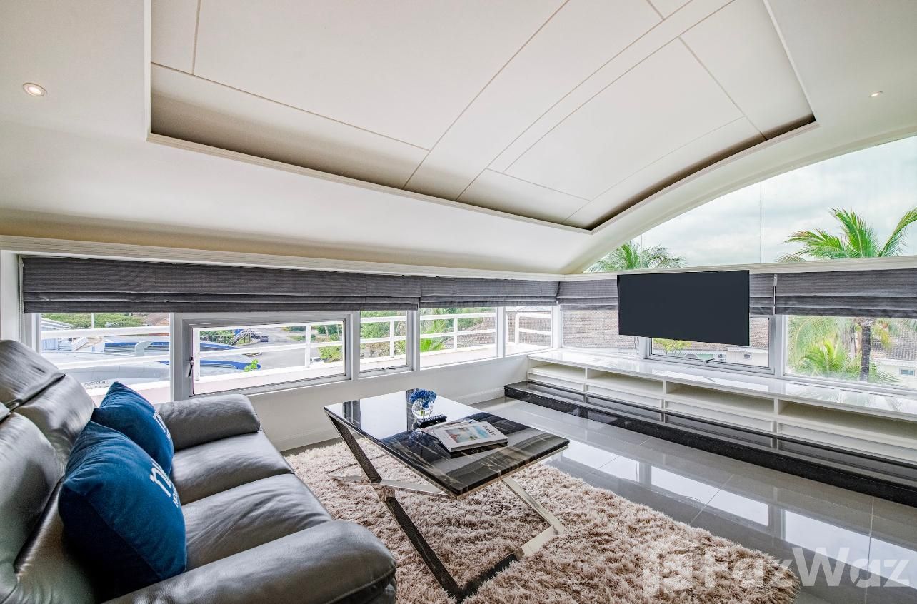 1 Bedroom Penthouse @ Boat Lagoon 1868104