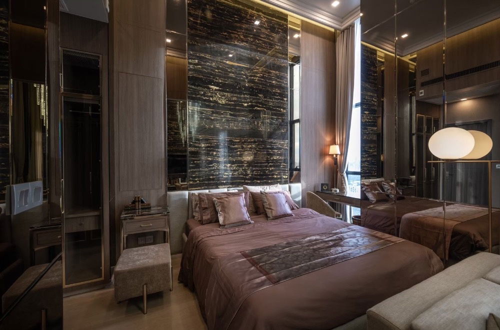 [出租] 💚🌈BL220112 Ashton Asoke 💚🌈 LINE: @theagentpro (请包含“@”符号)