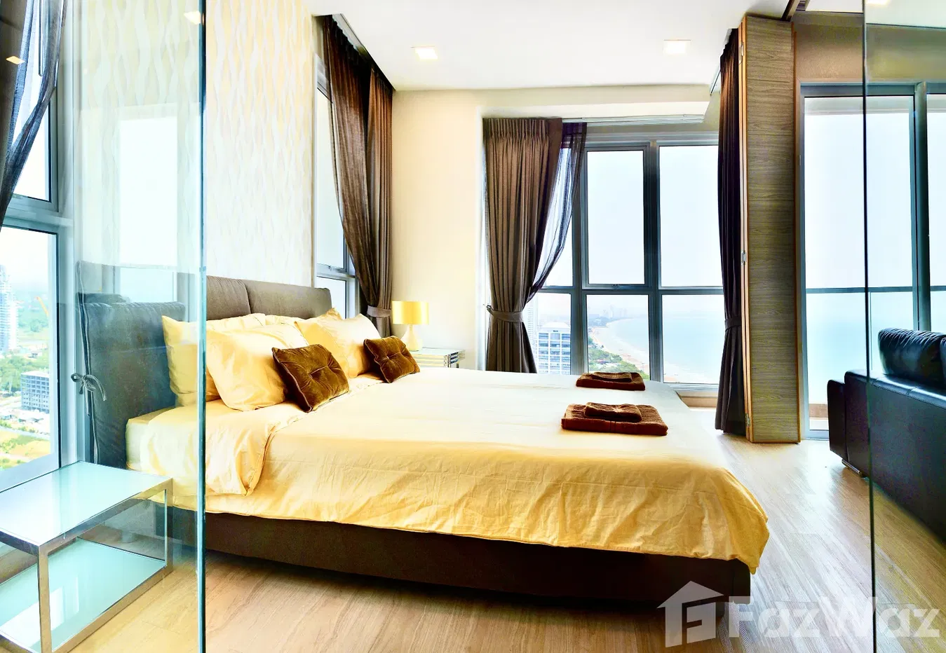 Elevated Living on the 27th Floor with Breathtaking Bay View 1723702