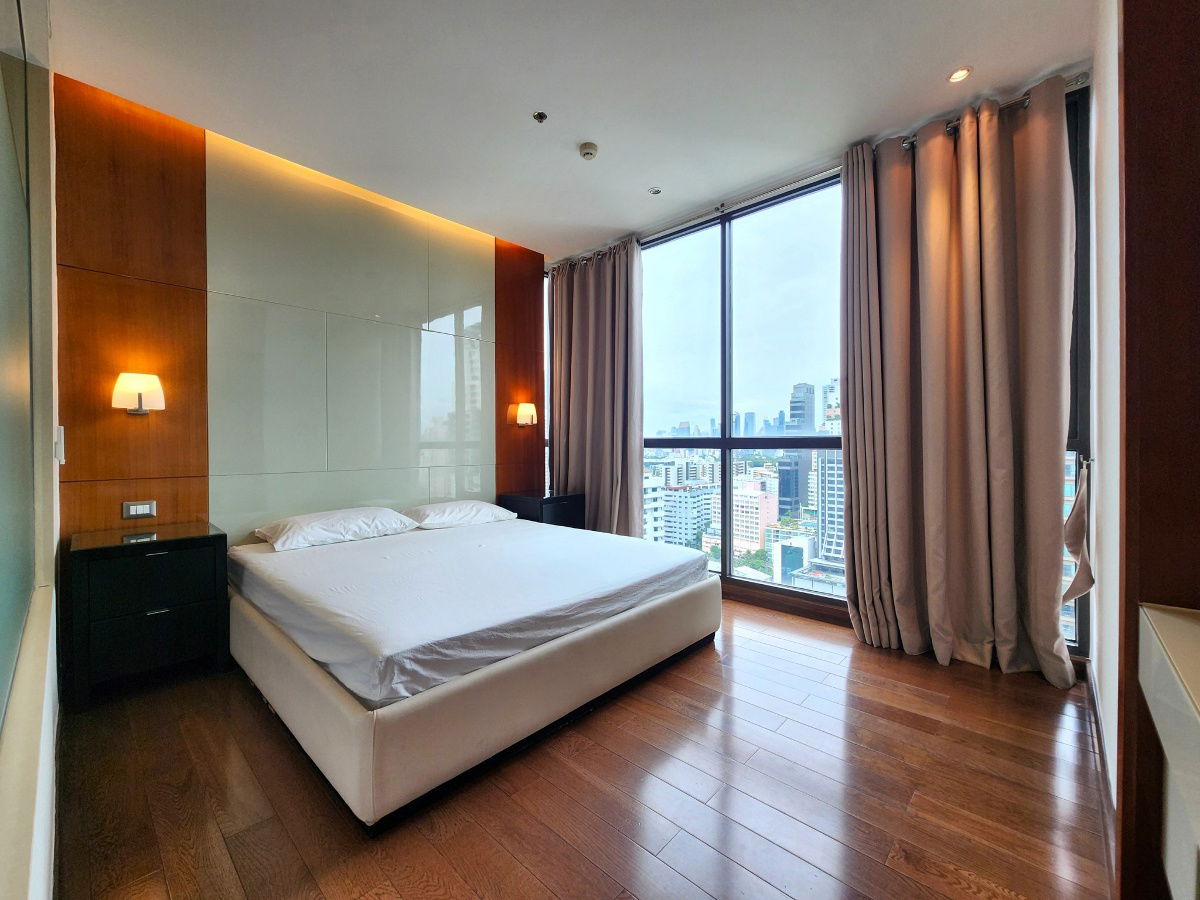 OC94654 – Best Deal! Luxury 2BR/2BA Corner Unit at The Address Sukhumvit 28 – Fully Furnished & Near BTS Phrom Phong