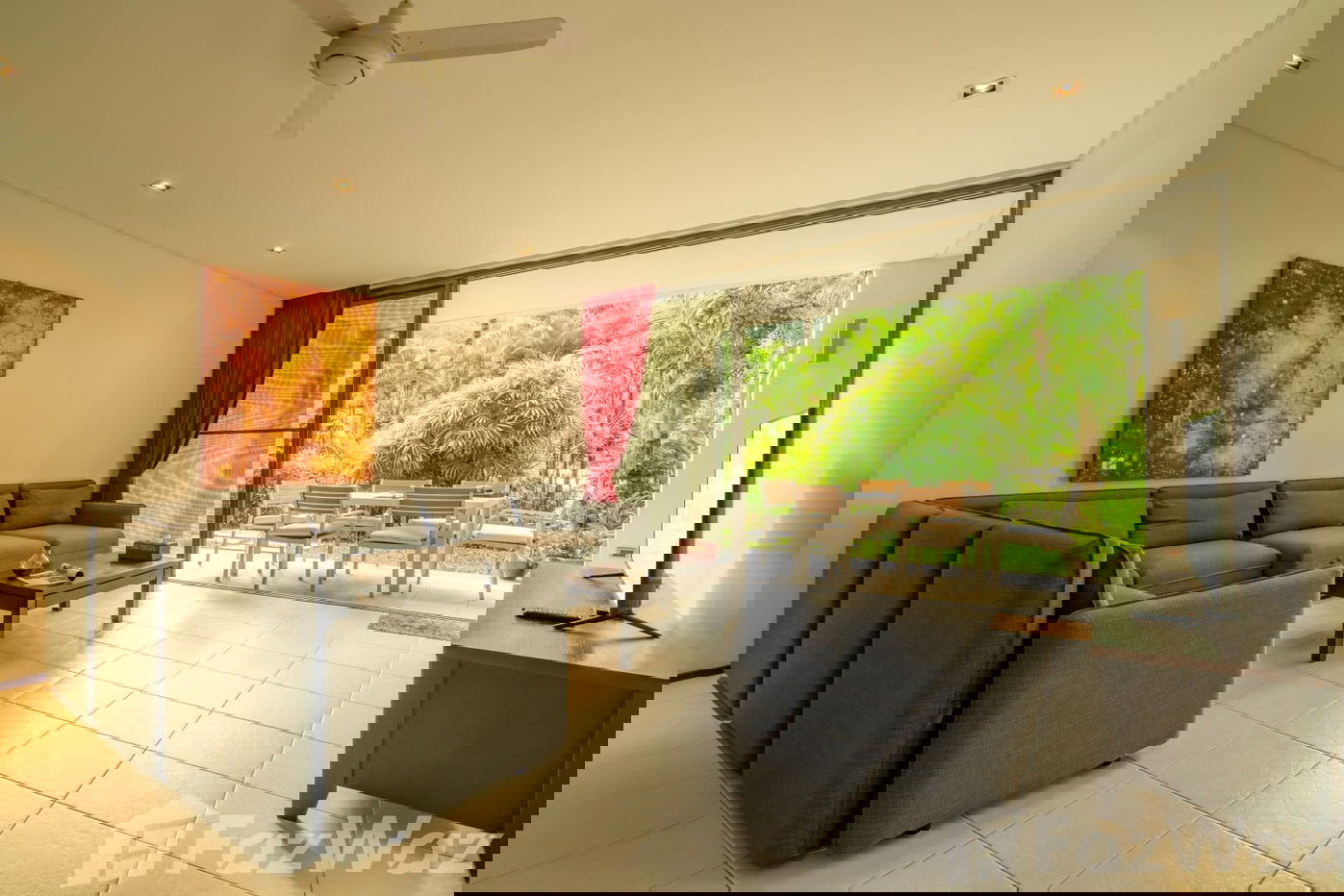 Live Luxuriously in the Tranquility of Phuket's Bangtao Beach Gardens 1121294