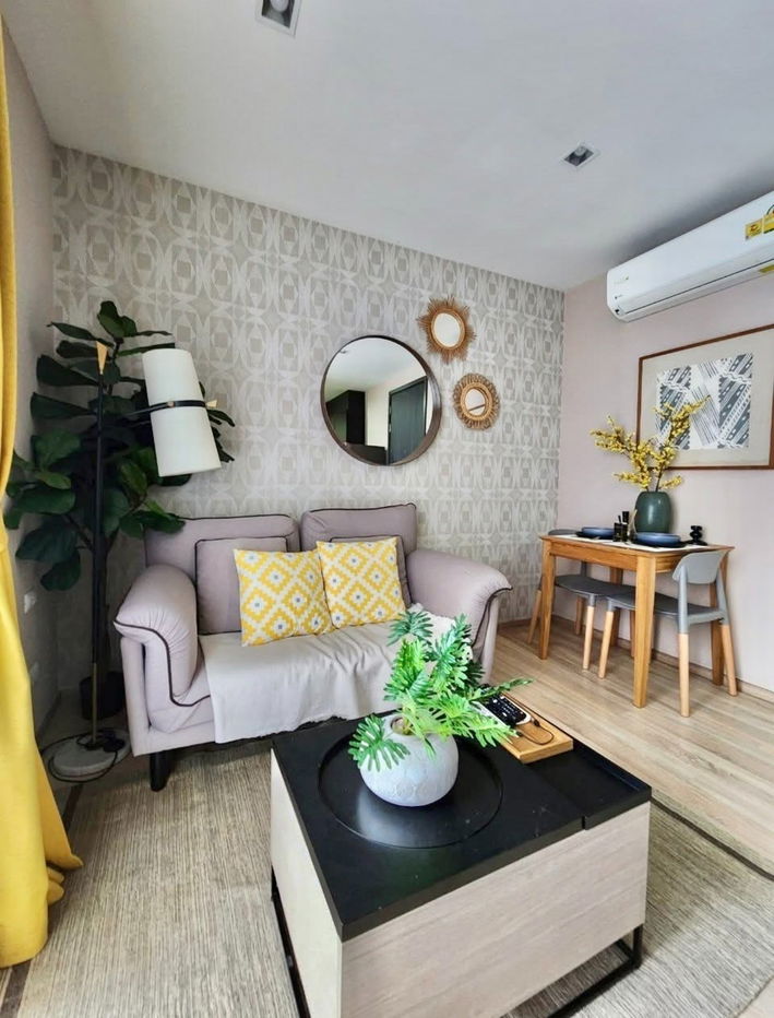 *** 出租公寓 : The Base Garden-Rama9 高楼层 家具齐全 装修精美 ***