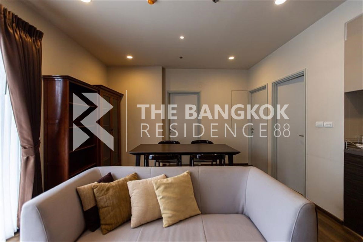 热租 Onyx Phaholyothin 2B2B 62.6 平方米。