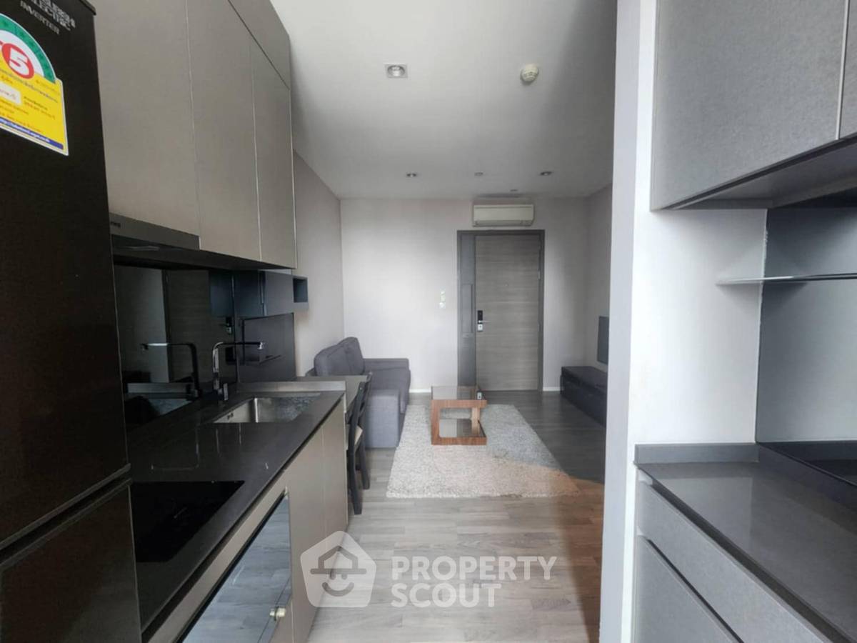 1-BR Condo at The Room Sukhumvit 69 near BTS Phra Khanong (ID 2254832)
