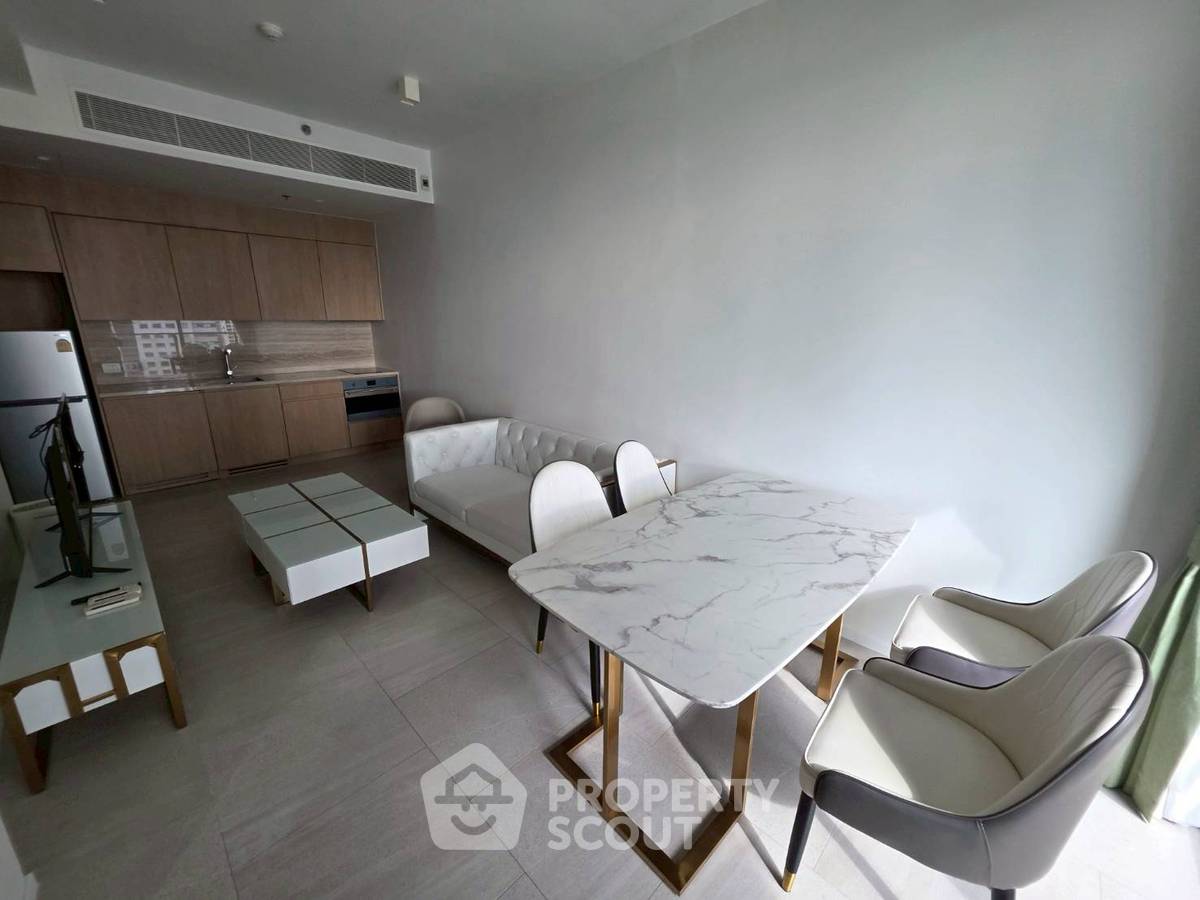 BTS Surasak အနီး The Lofts Silom ရှိ 1-BR ကွန်ဒို (ID 2258684)