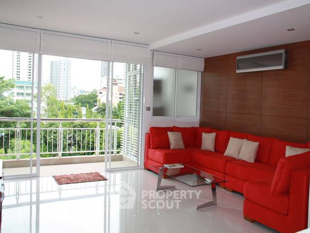 2-BR Condo at The Rise Sukhumvit 39 near BTS Phrom Phong (ID 514851)