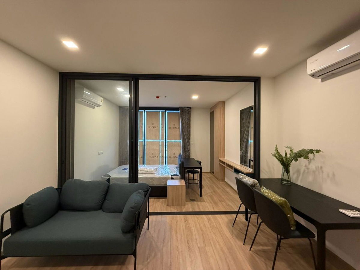 For Rent : XT Phayathai  (  BTS Phayathai & Airport Rail Link Phayathai ) (Rt-01)