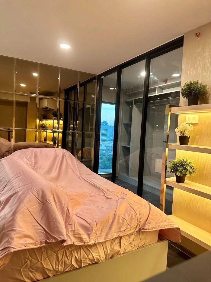 *** Condo for rent : KnighsBridge Space Rama9 2 Bedrooms Nice decorated Duplex Built in furniture near MRT Rama9 ***