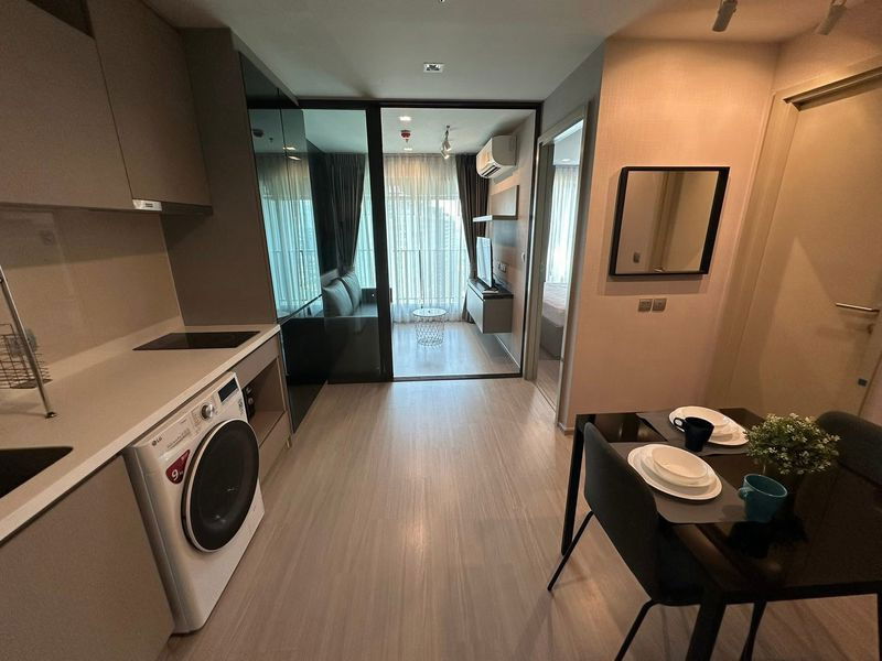 For Rent Life Ladprao (Near BTS Ha Yaek Lat Phrao Station)