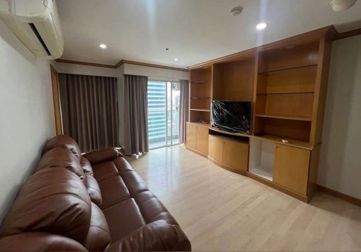 สีลมสวีท.