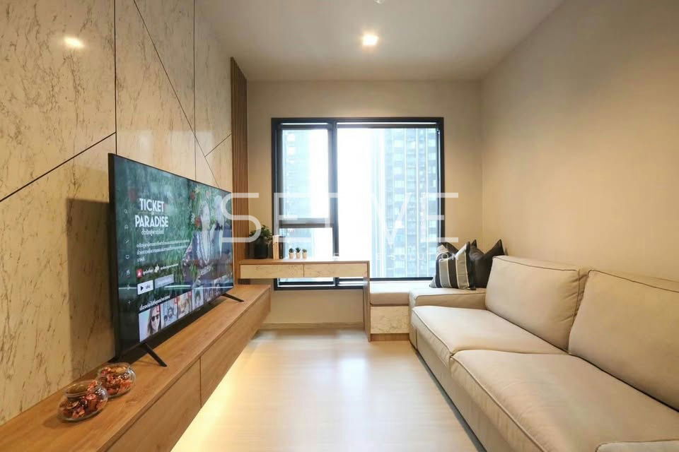 1 Bed  High Floor City View Fully furnished Good Location Close to MRT Phra Ram 9  220 m.  @ Life Asoke - Rama 9