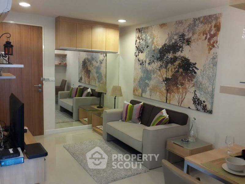 1-BR Condo at Zenith Place Sukhumvit 42 Condominium near BTS Ekkamai (ID 510374)