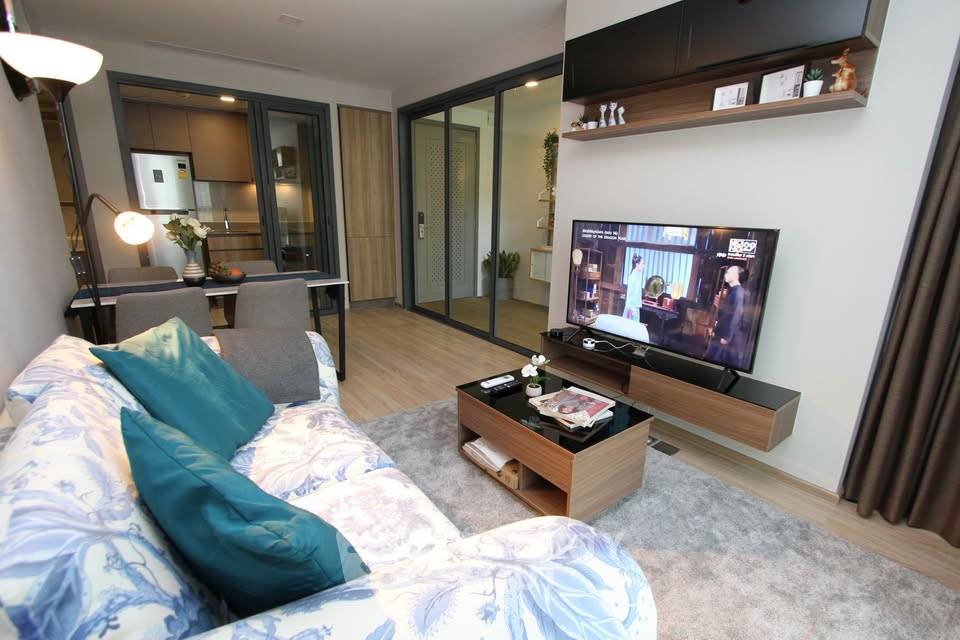 2-BR Condo at Taka Haus Ekamai 12 near BTS Ekkamai (ID 2261634)