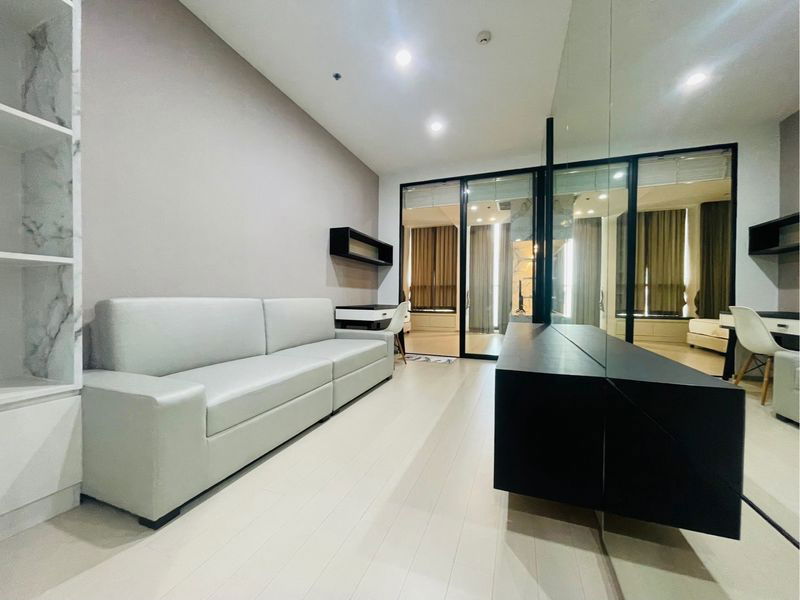 Condo for rent Noble Ploenchit Studio 1 bathroom 51 sq.m. 40th floor Building B