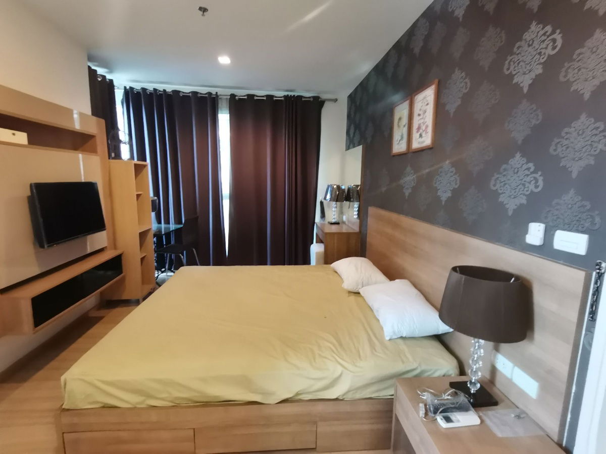 Available for rent! Rhythm Sukhumvit 50. A Spacious 3 Bedroom with 120 sqm. Fully furnished, Ready to move in