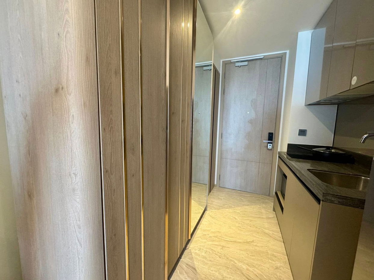 Condo For Rent Ashton Asoke - Rama 9 (B6808109) ID Line : @condo88