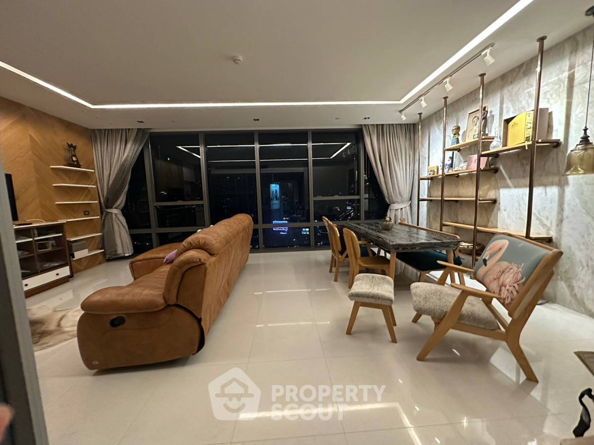 2-BR Condo at The Bangkok Sathorn near BTS Surasak (ID 1066443)