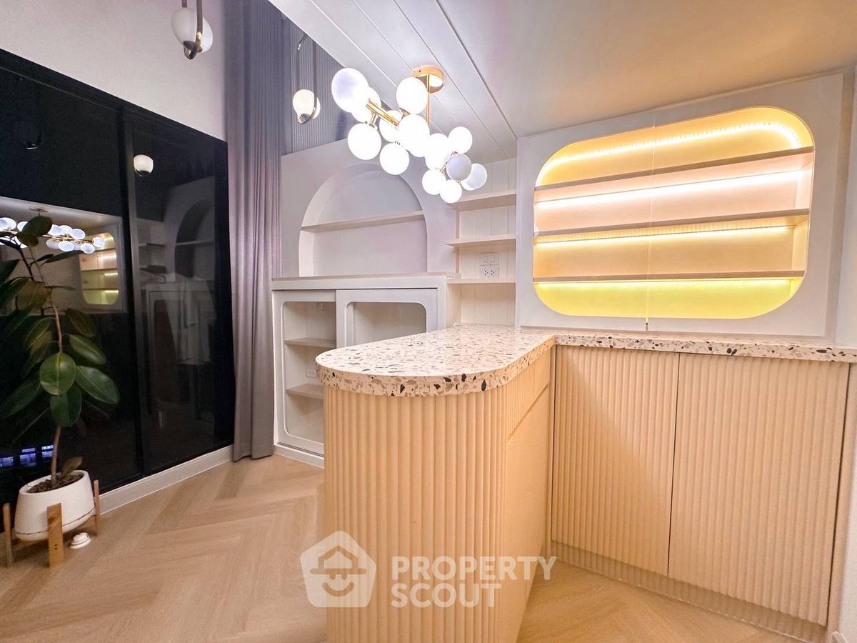 1-BR Condo at Knightsbridge Space Ratchayothin near BTS Ratchayothin (ID 2277457)