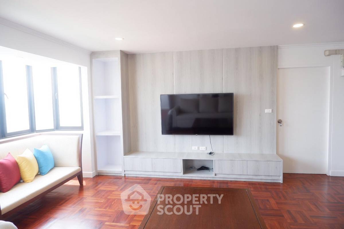 2-BR Condo at Omni Tower near BTS Nana (ID 825658)