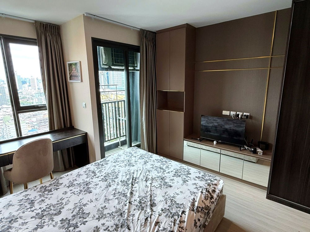 TA7793📲LineID @556ryccg🚄26 sqm 1 Bedroom Floor25 Life Ladprao Fully furnished near skytrain BTS Ha Yaek Lat Phrao & subway MRT Phahon Yothin